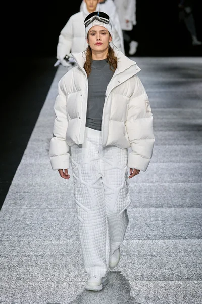 Look 36